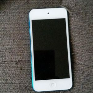 Blue Ipod Touch 5th Generation